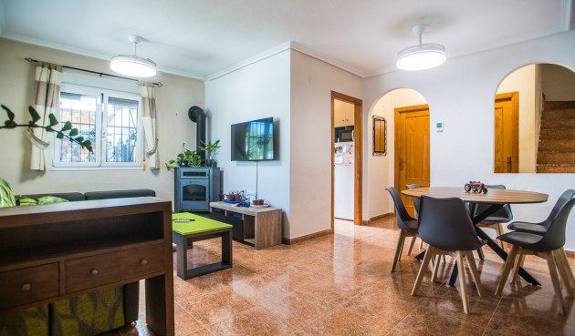 Resale - Villa -
Vistabella Golf Entre Naranjos - Inland