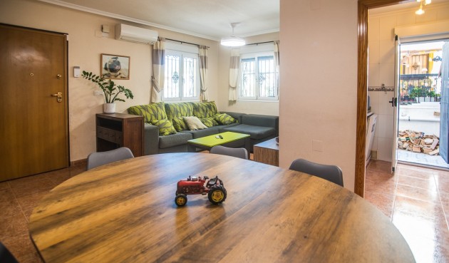 Resale - Villa -
Vistabella Golf Entre Naranjos - Inland