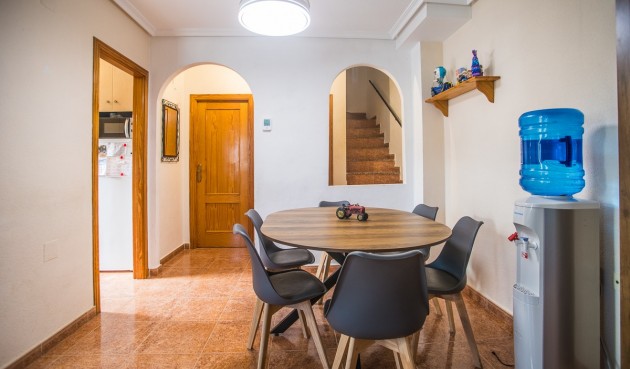 Resale - Villa -
Vistabella Golf Entre Naranjos - Inland