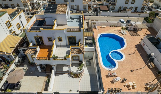 Resale - Villa -
Vistabella Golf Entre Naranjos - Inland