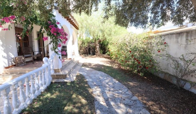 Resale - Villa -
Orihuela Costa - Costa Blanca