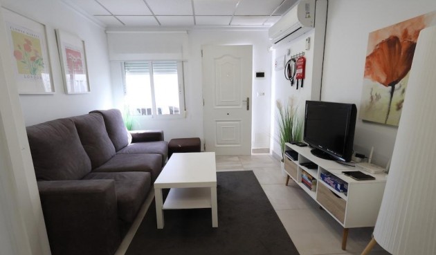 Resale - Bungalow -
Torrevieja - Costa Blanca