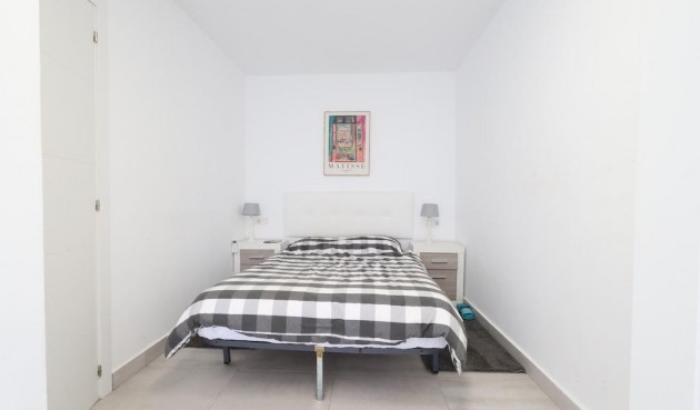 Resale - Bungalow -
Torrevieja - Costa Blanca