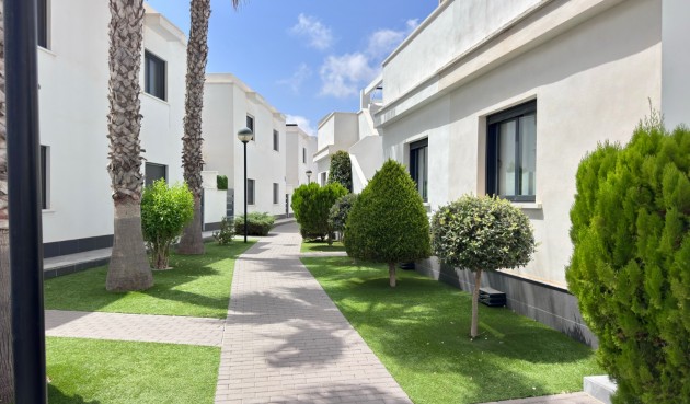 Resale - Town House -
Cabo Roig - Costa Blanca