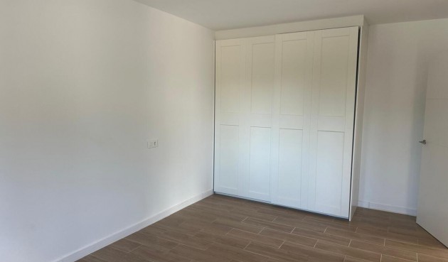 Resale - Villa -
Catral - Costa Blanca