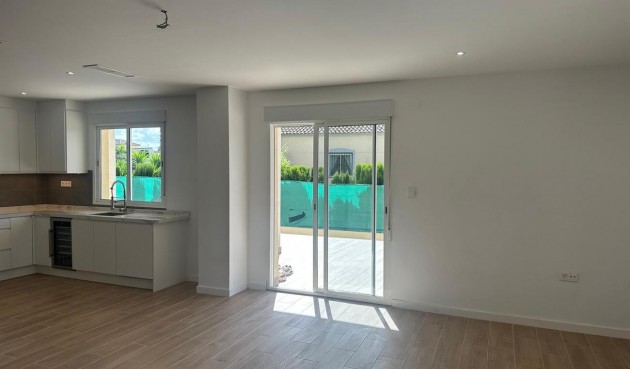 Resale - Villa -
Catral - Costa Blanca
