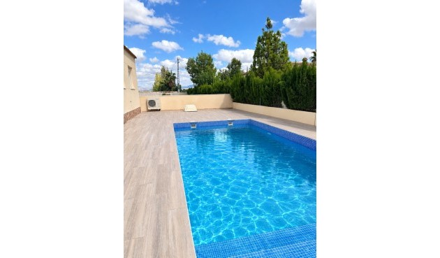 Resale - Villa -
Catral - Costa Blanca