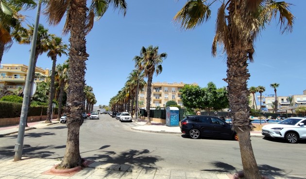 Resale - Apartment -
Cabo Roig - Costa Blanca