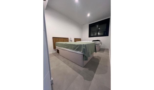 Resale - Apartment -
Campoamor - Costa Blanca