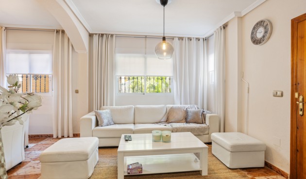 Resale - Semi Detached -
Lomas de Caboroig