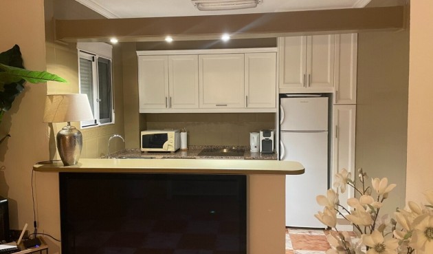 Resale - Semi Detached -
Lomas de Caboroig