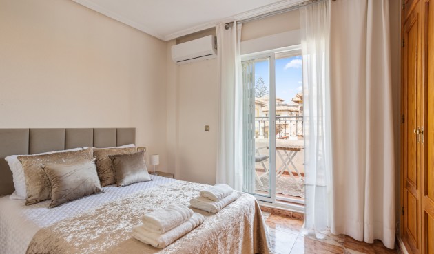 Resale - Semi Detached -
Lomas de Caboroig