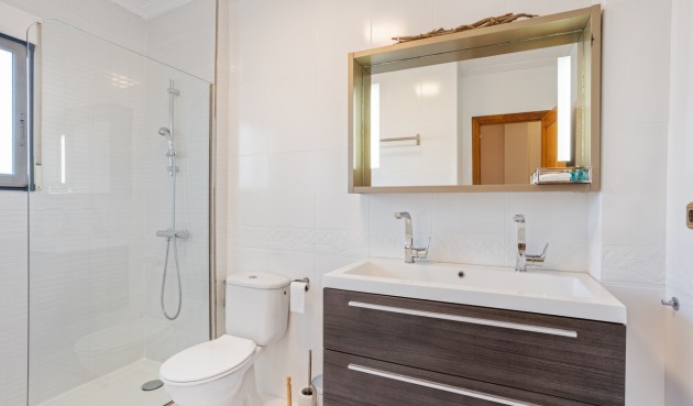 Resale - Semi Detached -
Lomas de Caboroig