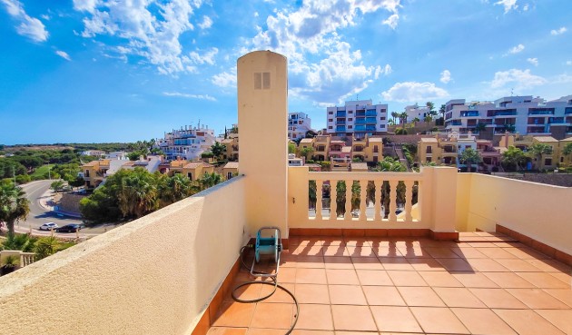 Resale - Villa -
Villamartin - Costa Blanca