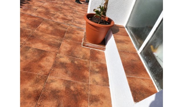 Resale - Bungalow -
Torrevieja - Costa Blanca
