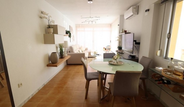 Resale - Apartment -
Torrevieja - Costa Blanca