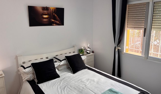 Resale - Villa -
Guardamar del Segura - Costa Blanca