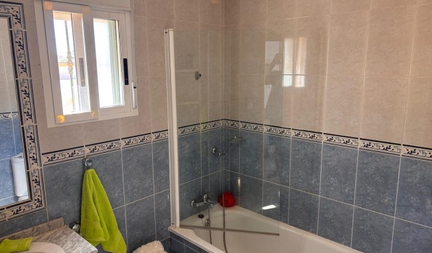 Resale - Villa -
Guardamar del Segura - Costa Blanca