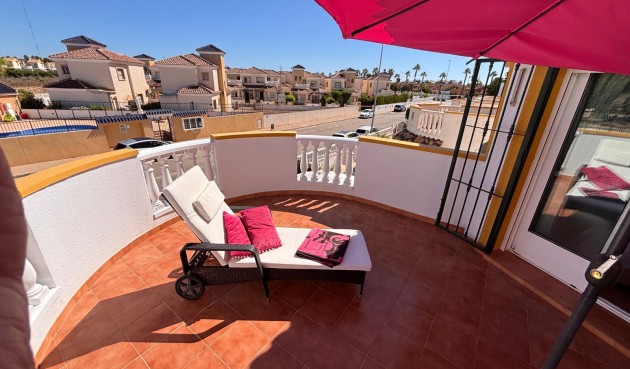 Resale - Villa -
Guardamar del Segura - Costa Blanca