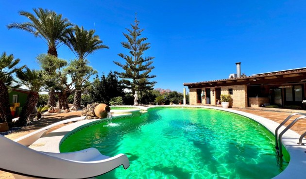 Resale - Villa -
Almoradí - Comunidad Valenciana