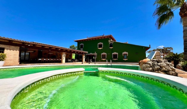 Resale - Villa -
Almoradí - Comunidad Valenciana