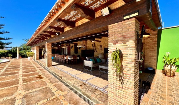 Resale - Villa -
Almoradí - Comunidad Valenciana
