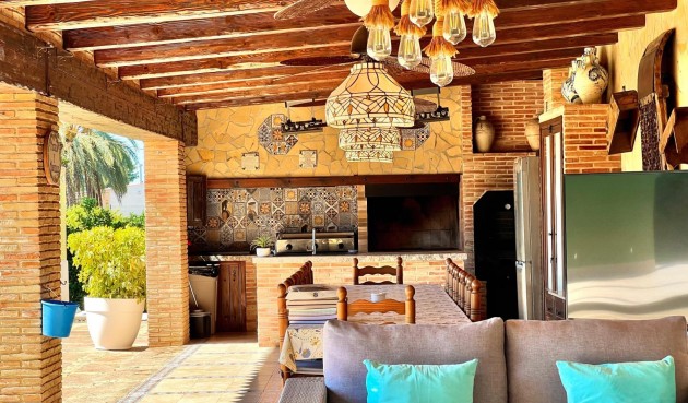 Resale - Villa -
Almoradí - Comunidad Valenciana