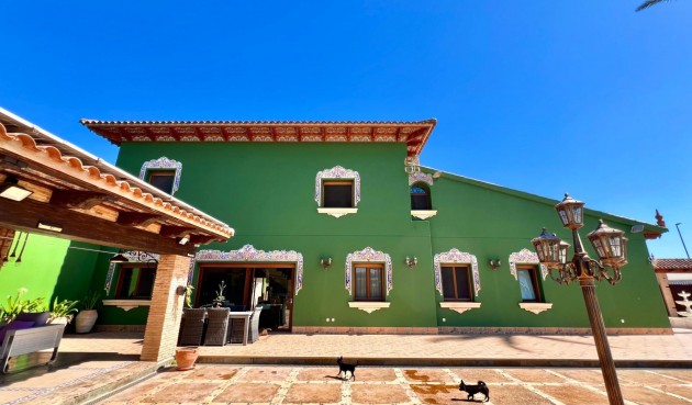 Resale - Villa -
Almoradí - Comunidad Valenciana