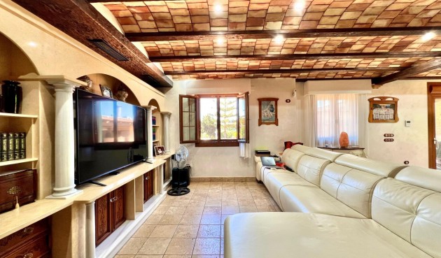 Resale - Villa -
Almoradí - Comunidad Valenciana