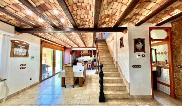 Resale - Villa -
Almoradí - Comunidad Valenciana