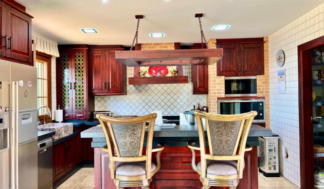 Resale - Villa -
Almoradí - Comunidad Valenciana