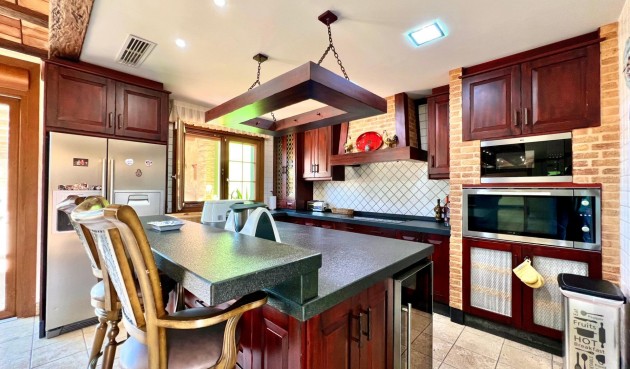 Resale - Villa -
Almoradí - Comunidad Valenciana