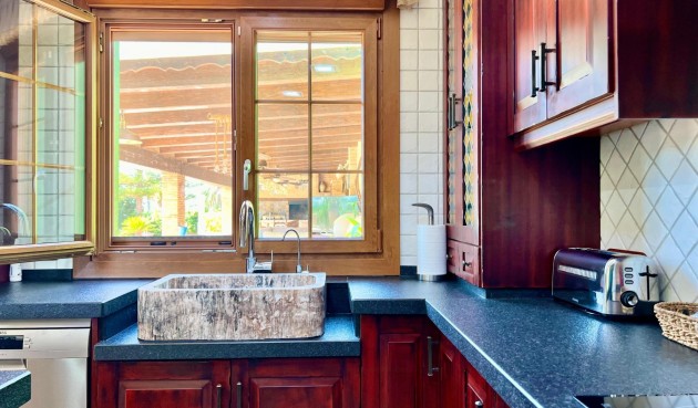 Resale - Villa -
Almoradí - Comunidad Valenciana