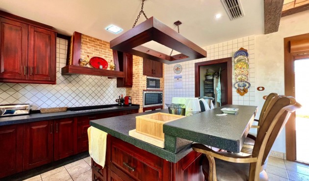 Resale - Villa -
Almoradí - Comunidad Valenciana