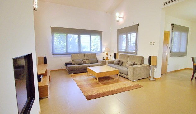 Resale - Villa -
Elche Pedanías - Peña las Águilas