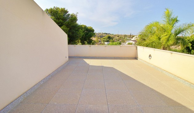 Resale - Villa -
Elche Pedanías - Peña las Águilas