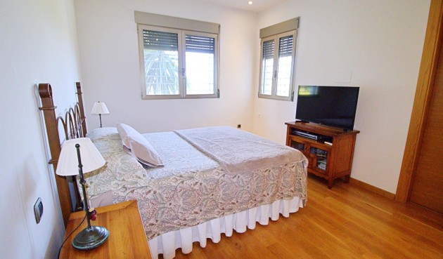 Resale - Villa -
Elche Pedanías - Peña las Águilas