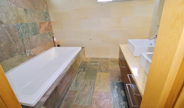 Resale - Villa -
Elche Pedanías - Peña las Águilas