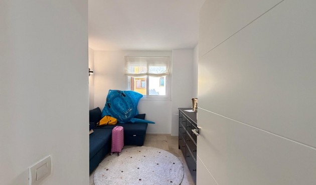 Resale - Apartment -
Torrevieja - Punta Prima