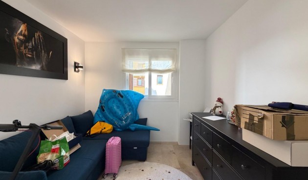 Resale - Apartment -
Torrevieja - Punta Prima