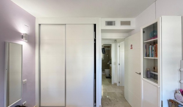 Resale - Apartment -
Torrevieja - Punta Prima