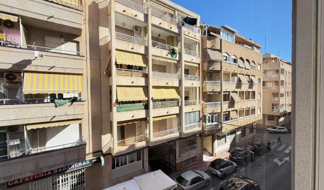 Resale - Apartment -
Torrevieja - Playa del Cura