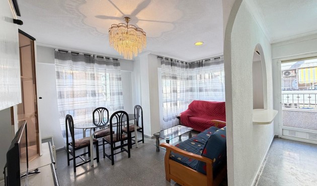 Resale - Apartment -
Torrevieja - Playa del Cura