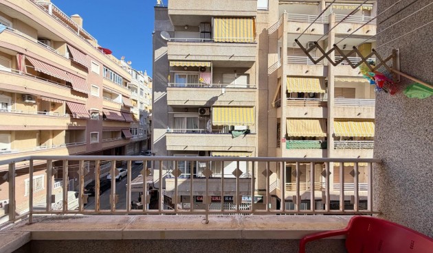 Resale - Apartment -
Torrevieja - Playa del Cura