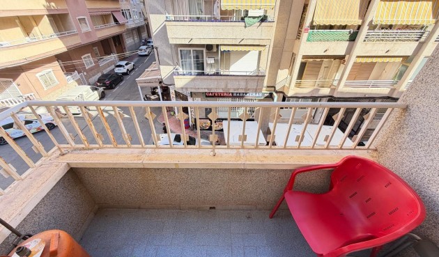 Resale - Apartment -
Torrevieja - Playa del Cura