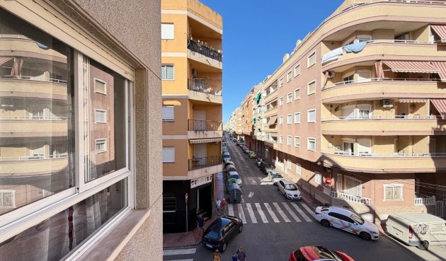 Resale - Apartment -
Torrevieja - Playa del Cura