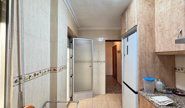 Resale - Apartment -
Torrevieja - Las Piscinas Naturales