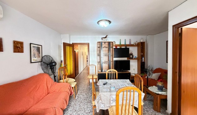 Resale - Apartment -
Torrevieja - Las Piscinas Naturales