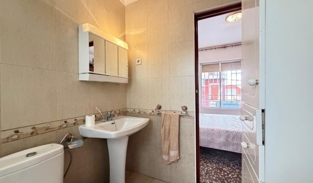 Resale - Apartment -
Torrevieja - Las Piscinas Naturales