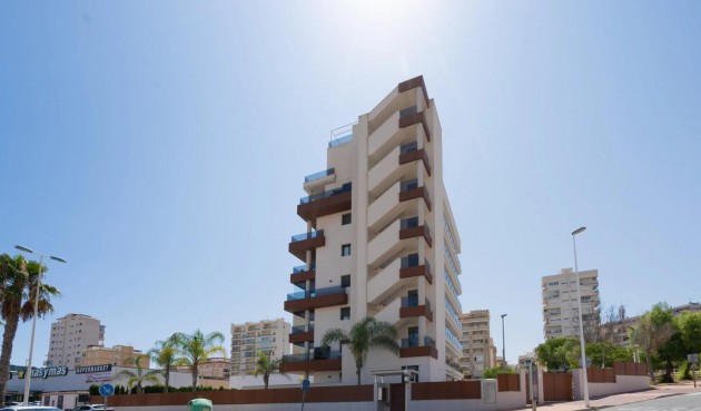 Resale - Apartment -
Guardamar del Segura - Puerto Deportivo